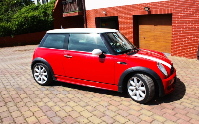MINI Cooper cena 14700 przebieg: 173000, rok produkcji 2005 z Legnica małe 56